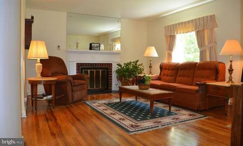 10502 Hayes Ave, Silver Spring, MD 20902 photo 3