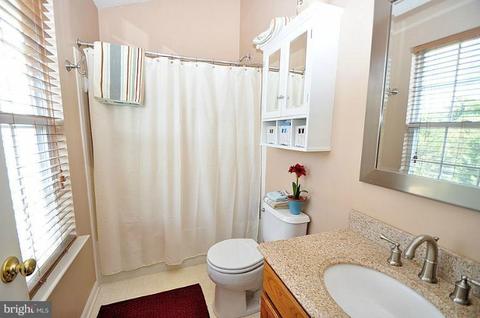 8104 Gray Stone Ln, Pasadena, MD 21122 photo 14