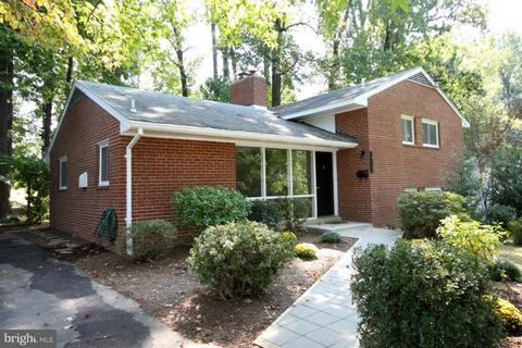 7525 Axton St, Springfield, VA 22151 photo 1