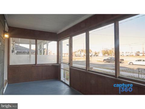 110 Delaware Ave, Riverside, NJ 08075 photo 3
