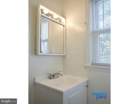 110 Delaware Ave, Riverside, NJ 08075 photo 17