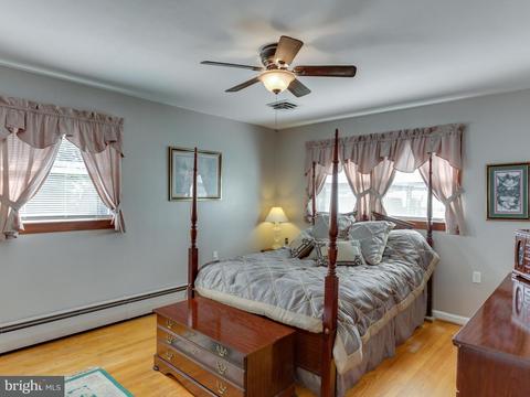 919 Ednor Rd, Silver Spring, MD 20905 photo 10
