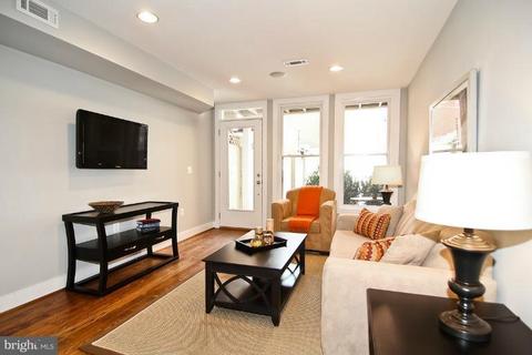 1424 12th St NW, Washington, DC 20005 photo 6