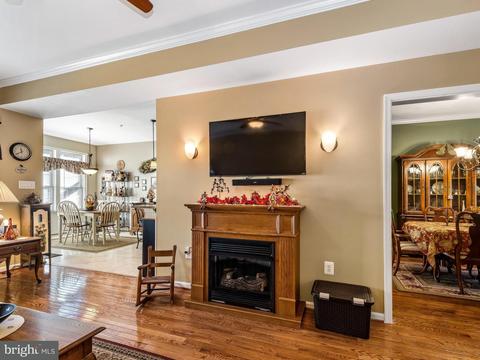 2207 Lamp Post Ln, Frederick, MD 21701 photo 9