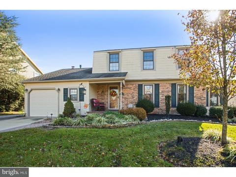 2 White Pine Dr, Sewell, NJ 08080 photo 1