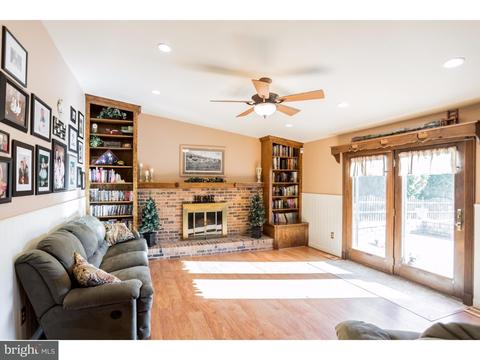 2 White Pine Dr, Sewell, NJ 08080 photo 8