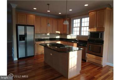 47 Shaw St, Annapolis, MD 21401 photo 2