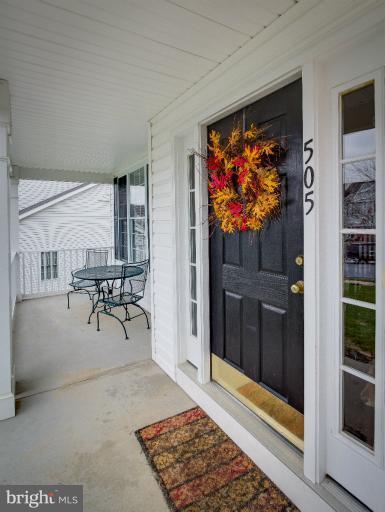 505 Larson Ct, Westminster, MD 21157 photo 2
