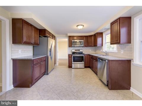 10 Beech Tree Dr, Cinnaminson, NJ 08077 photo 5