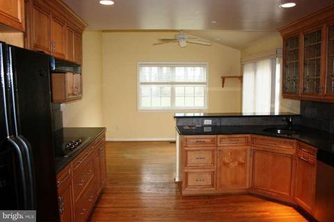 713 Downs Dr, Silver Spring, MD 20904 photo 12