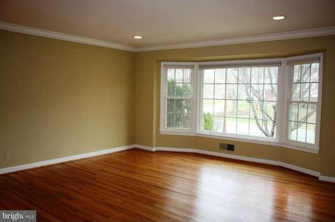 713 Downs Dr, Silver Spring, MD 20904 photo 6