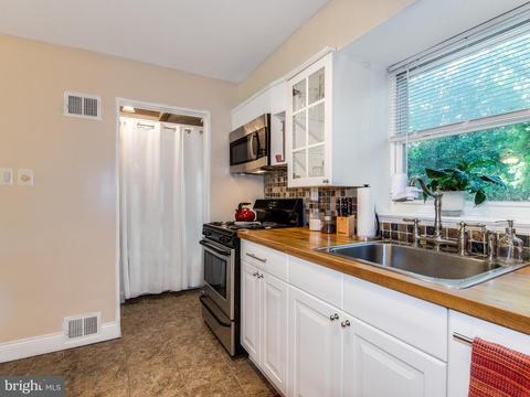 301 E Franklin Ave, Silver Spring, MD 20901 photo 13