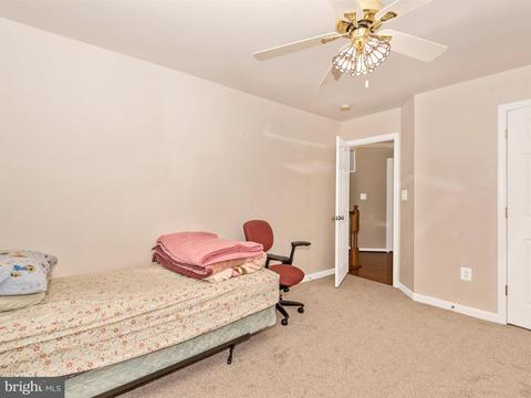 245 Bishops Glen Dr, Frederick, MD 21702 photo 14
