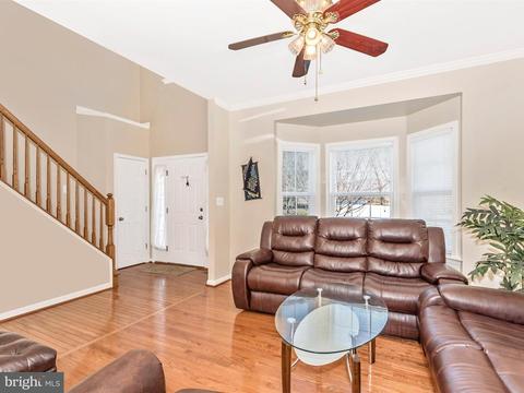 245 Bishops Glen Dr, Frederick, MD 21702 photo 3