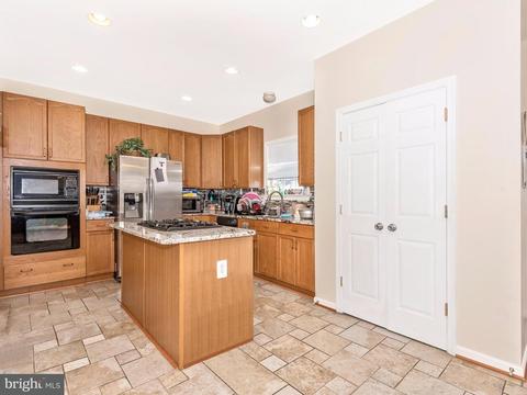 245 Bishops Glen Dr, Frederick, MD 21702 photo 6