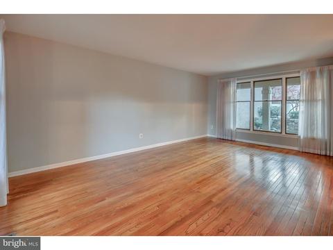 303 Applehouse Pond Dr, Chesterbrook, PA 19087 photo 11
