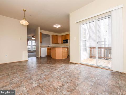2477 Lakeside Dr, Frederick, MD 21702 photo 7