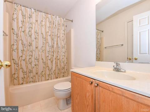2477 Lakeside Dr, Frederick, MD 21702 photo 22