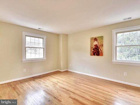 1106 Ednor Rd, Silver Spring, MD 20905 photo 9
