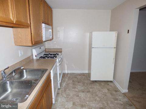 9215 Bridle Path Ln #E, Laurel, MD 20723 photo 4
