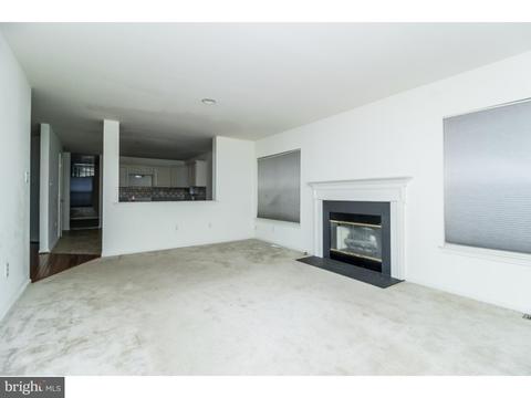 6 Waters Edge Dr, Riverside, NJ 08075 photo 7