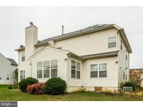 6 Waters Edge Dr, Riverside, NJ 08075 photo 3
