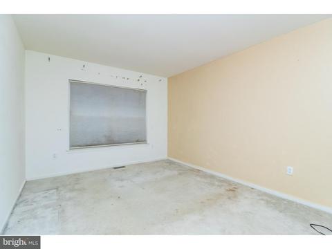 6 Waters Edge Dr, Riverside, NJ 08075 photo 8