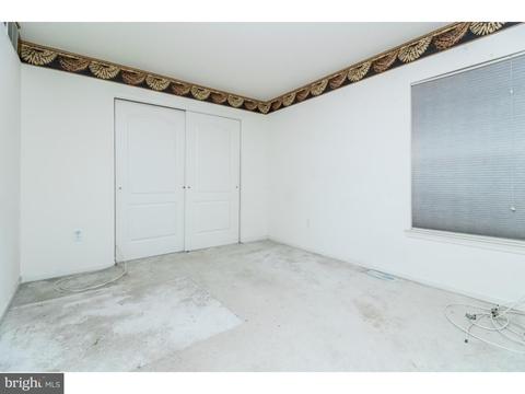 6 Waters Edge Dr, Riverside, NJ 08075 photo 11