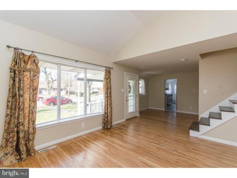 730 Baylor Ave, Delran, NJ 08075 photo 4
