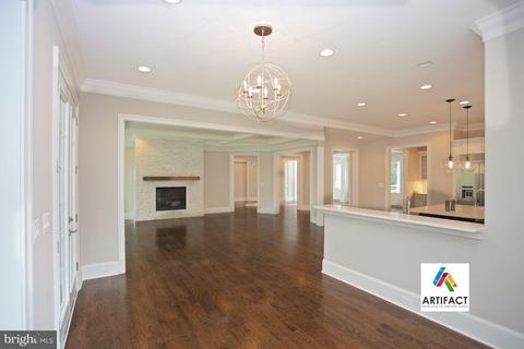 6808 Lumsden St, Mclean, VA 22101 photo 1