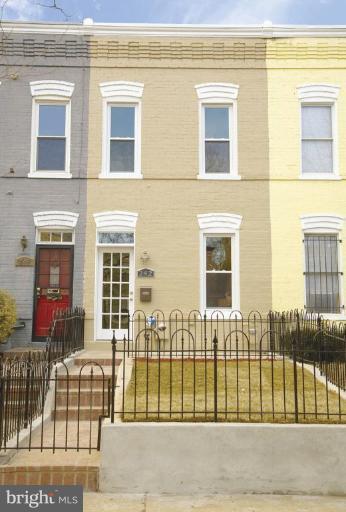 242 14th St NE, Washington, DC 20002 photo 3
