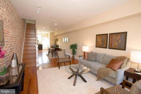 242 14th St NE, Washington, DC 20002 photo 1