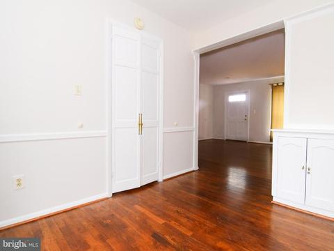 6107 Frontier Dr, Springfield, VA 22150 photo 5