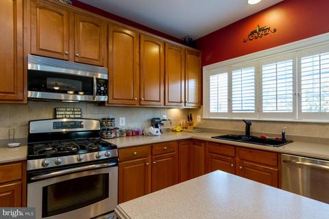 18502 Quantico Gateway Dr, Triangle, VA 22172 photo 9