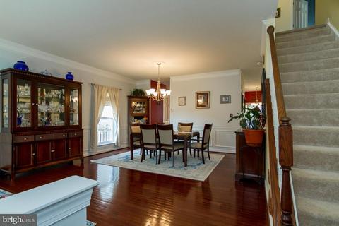 18502 Quantico Gateway Dr, Triangle, VA 22172 photo 3