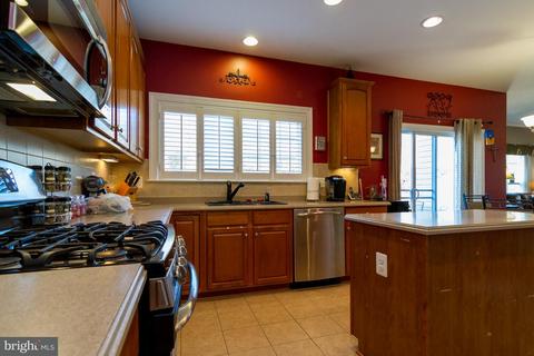 18502 Quantico Gateway Dr, Triangle, VA 22172 photo 8