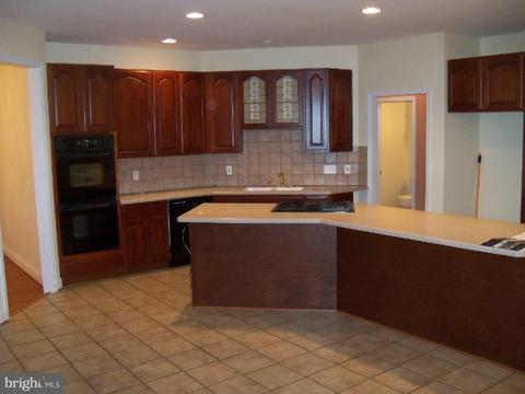 2170 Gablehammer Rd, Westminster, MD 21157 photo 3