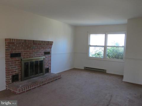 693 Arbor Dr, Westminster, MD 21158 photo 11