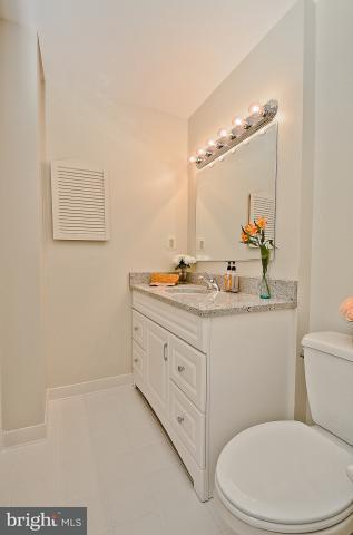 8019 Agin Ct, Mclean, VA 22102 photo 17