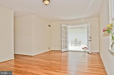 8019 Agin Ct, Mclean, VA 22102 photo 8