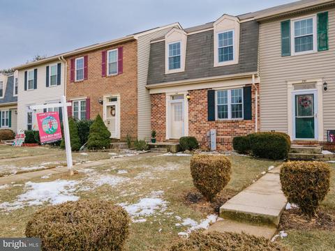 348 Logan Dr, Westminster, MD 21157 photo 1