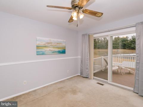 348 Logan Dr, Westminster, MD 21157 photo 3