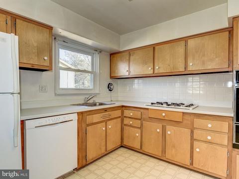 6822 Dean Dr, Mclean, VA 22101 photo 6
