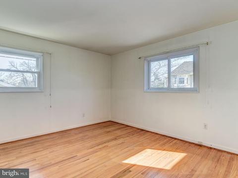 6822 Dean Dr, Mclean, VA 22101 photo 8