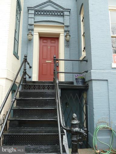 103 8th St NE, Washington, DC 20002 photo 4