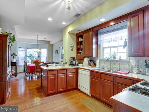 2682 Cotoneaster Ct, Waldorf, MD 20601 photo 6