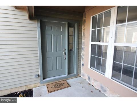 90 Kettlebrook Dr, Mount Laurel, NJ 08054 photo 2