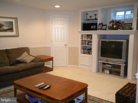 57 Kristopher Dr, Hamilton, NJ 08620 photo 6