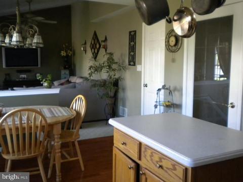 57 Kristopher Dr, Hamilton, NJ 08620 photo 11