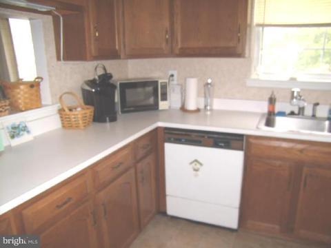 33 Adner Dr, Mount Laurel, NJ 08054 photo 3